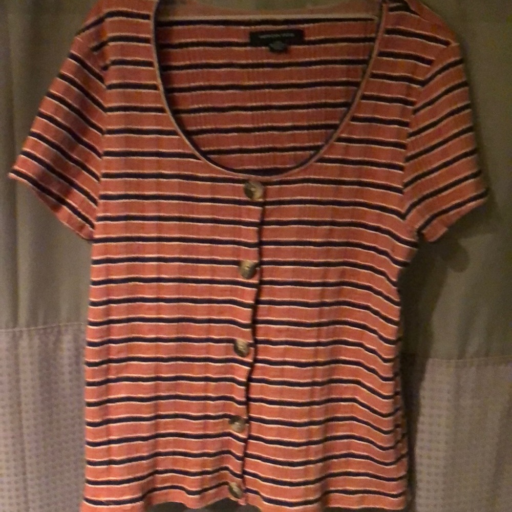 Women’s American Eagle shirt